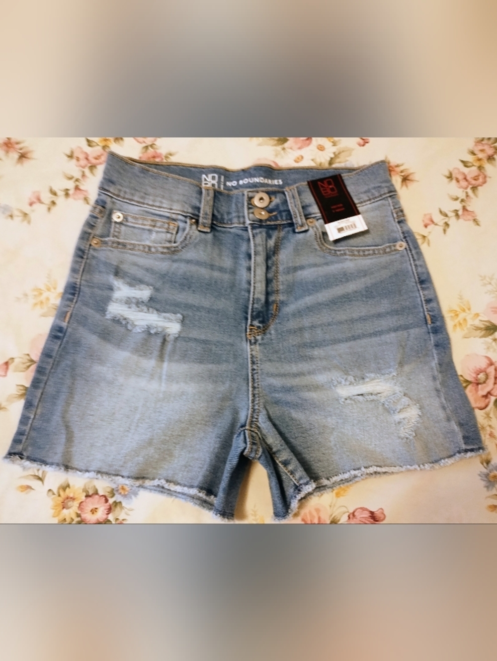 NWT NoBo Light Blue Distressed, Riped, Stretch Denim Shorts, Size 5